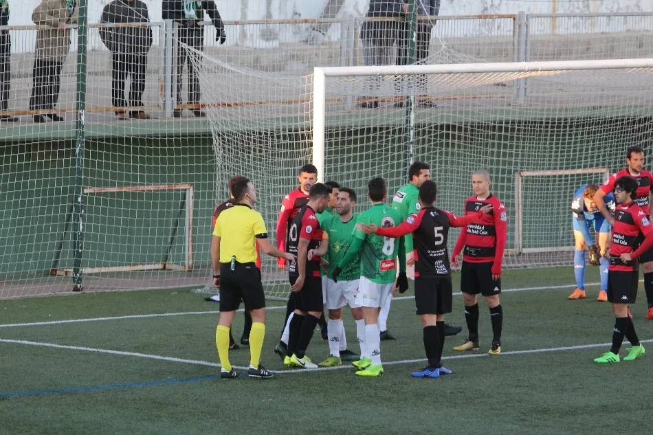 Jonathan Martín en pleno partido de ida contra el Internacional