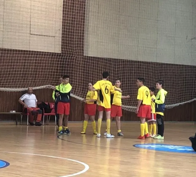 Foto 11 - Los infantiles del CD Los Leones se hacen con el torneo Intersala  
