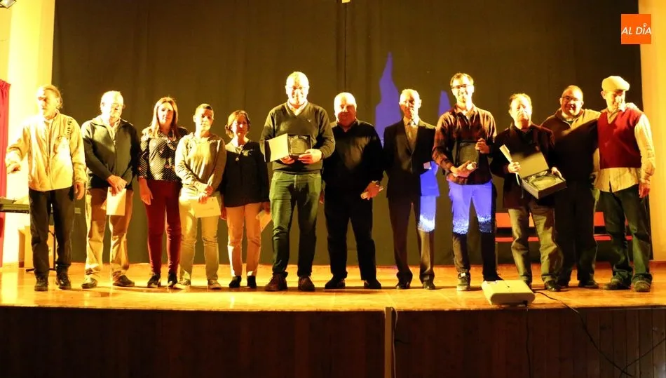 Los protagonistas de la velada recibieron un caluroso aplauso del público / CORRAL