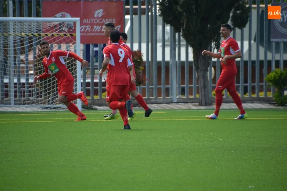 Foto 2 - El Navega termina la temporada a lo campe&oacute;n con una goleada al Guijuelo &lsquo;B&rsquo; (8-0)  