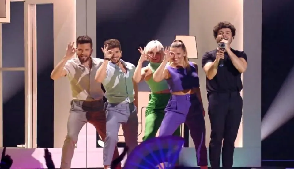 Miki en plena actuación de La Venda en Eurovisión. Foto: RTVE