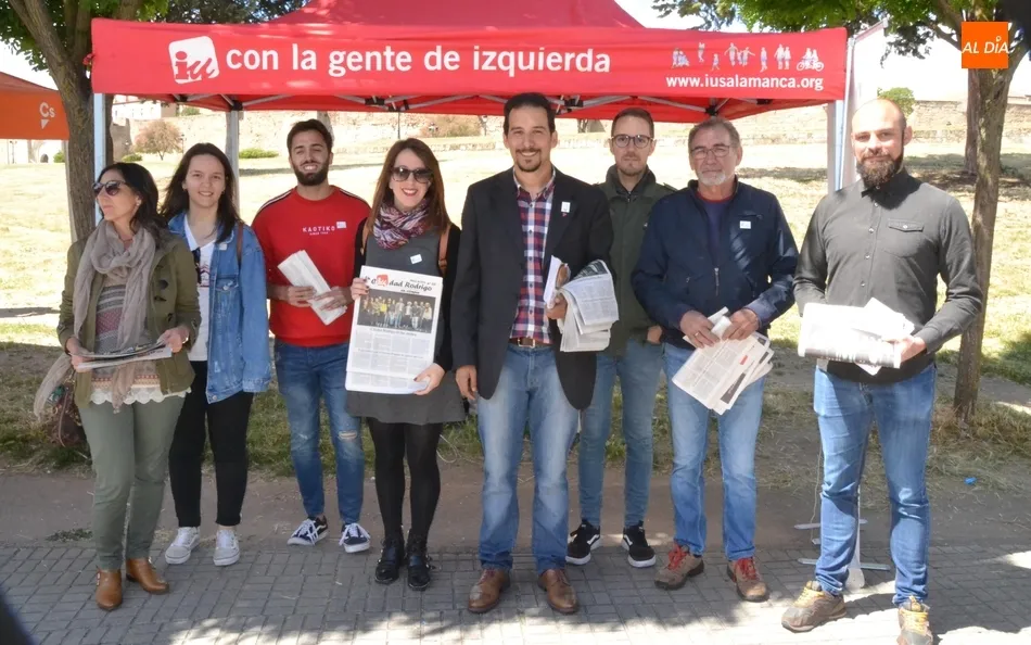 Foto 4 - Los partidos pol&iacute;ticos lo dan todo en el &uacute;ltimo mercadillo electoral hasta 2023  