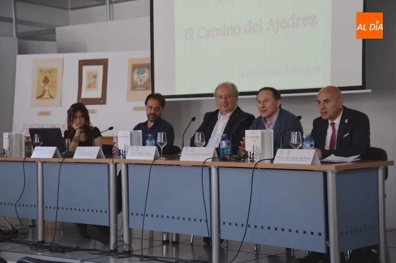 Presentación del libro en la Plaza Mayor / Lydia González