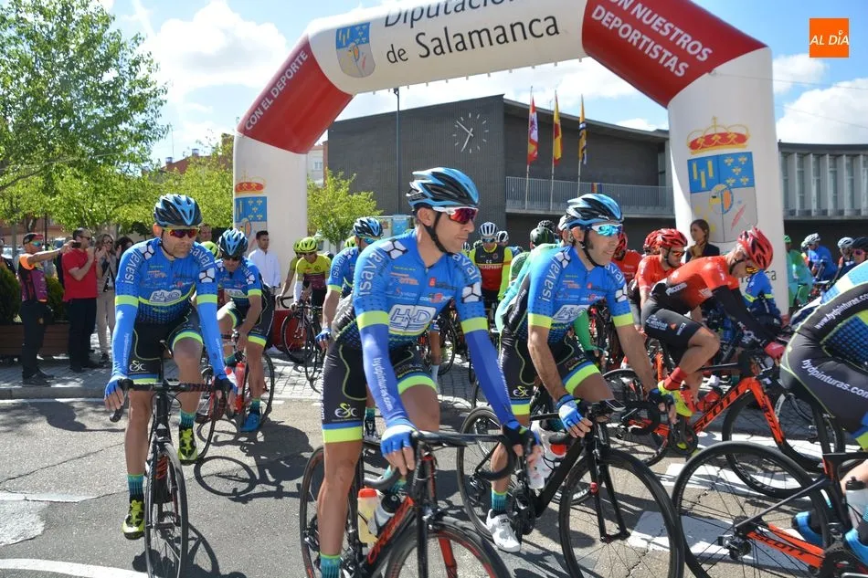Foto 5 - Juan Carlos Fern&aacute;ndez y Sonia Pato ganan la IV Vuelta a Salamanca M&aacute;ster  