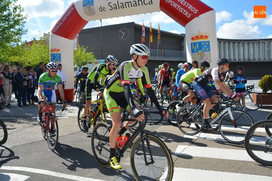 Foto 2 - Juan Carlos Fern&aacute;ndez y Sonia Pato ganan la IV Vuelta a Salamanca M&aacute;ster  