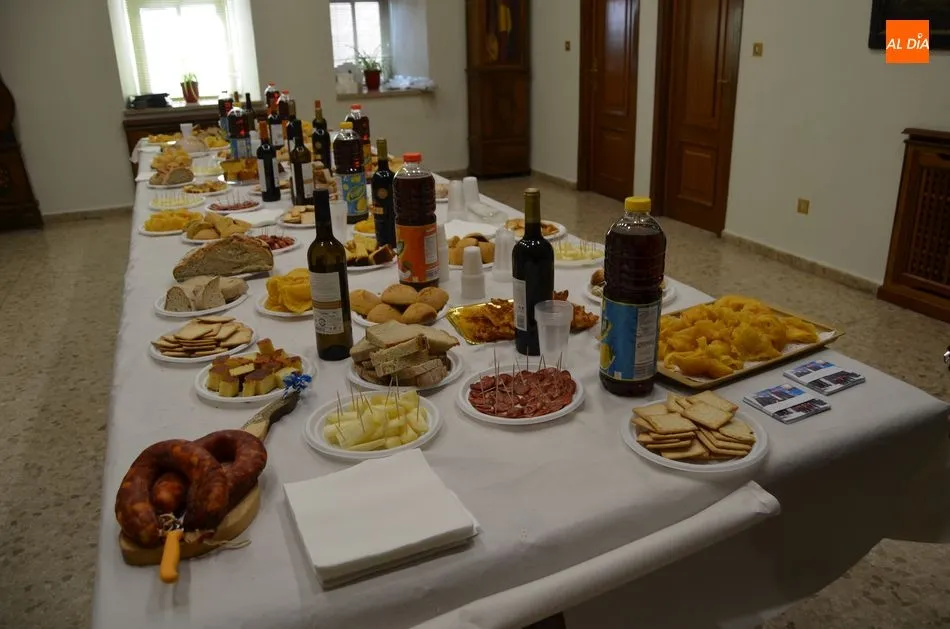 Foto 6 - Guarda intercambia culturas y tradiciones de Portugal con B&eacute;jar