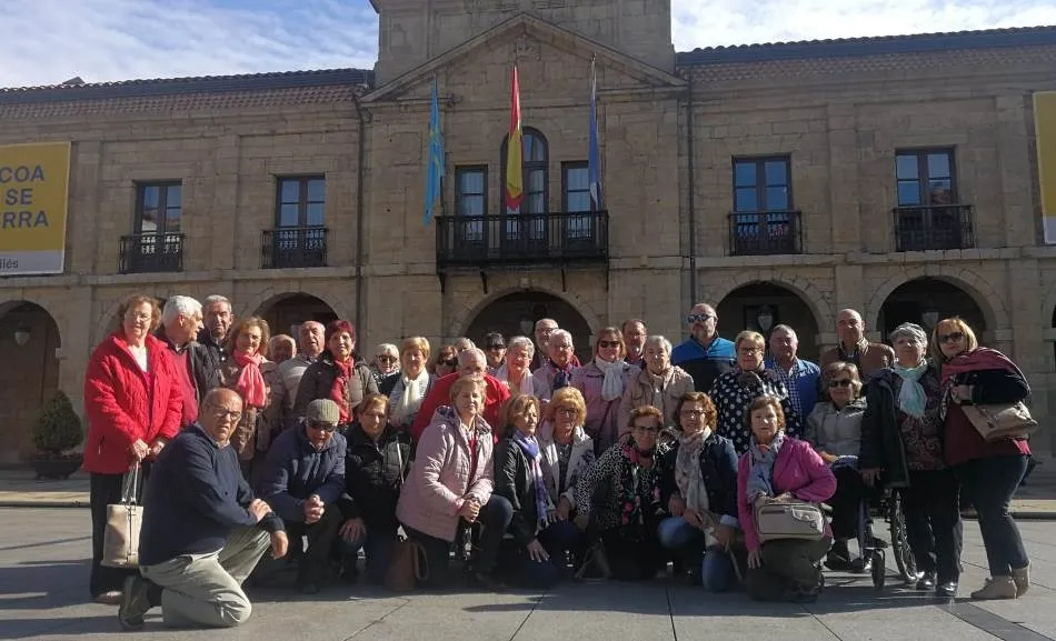Foto 2 - Las encajeras mirobrigenses asisten al XVI Encuentro Ciudad de Oviedo  