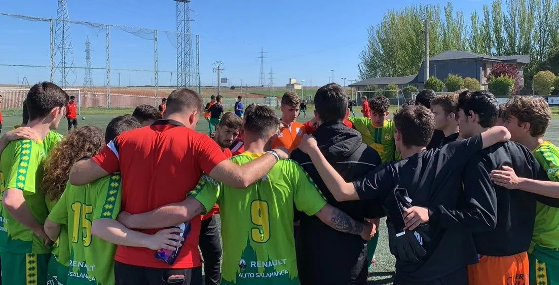 El Juvenil B de Unionistas, con triple representación mirobrigense, se proclama campeón...