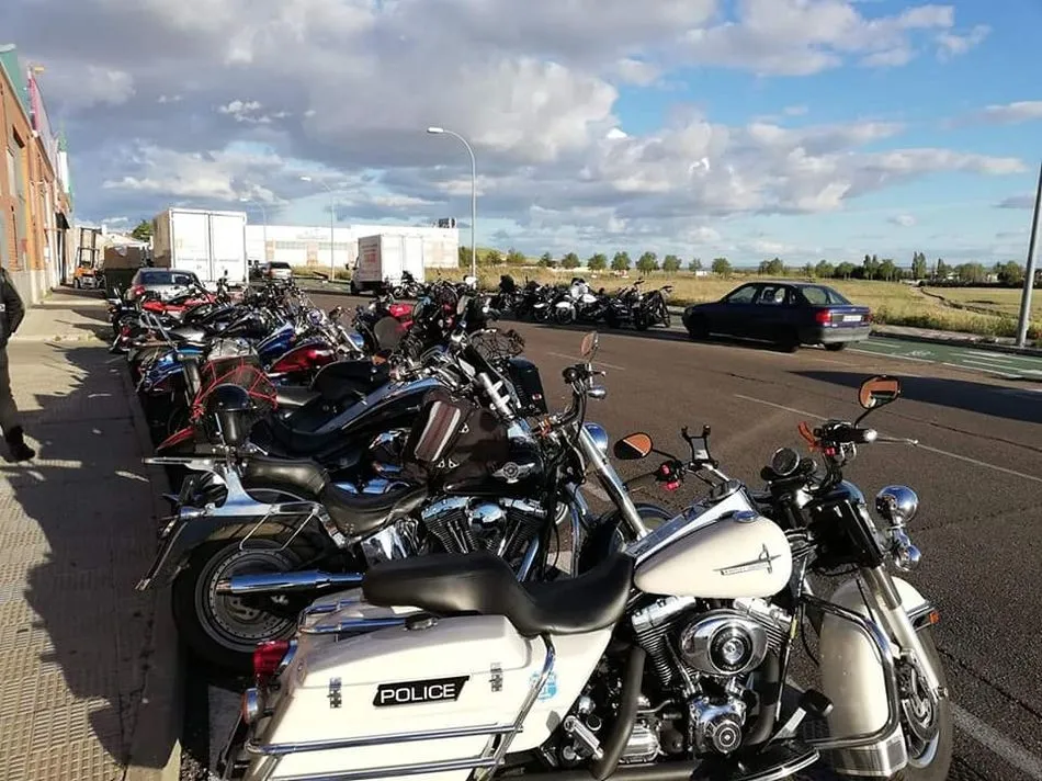 Foto 3 - Gran &eacute;xito de la concentraci&oacute;n free bikers en Villares de la Reina  