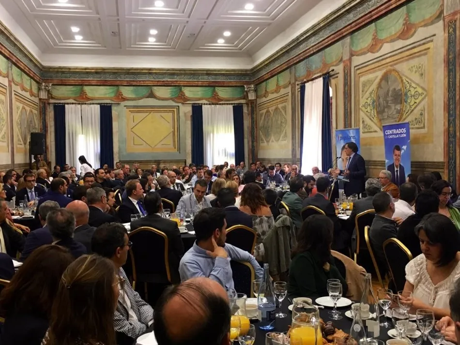 Foto 4 - Ma&ntilde;ueco considera la FP Dual &uacute;til para que las empresas encuentren los trabajadores que necesitan