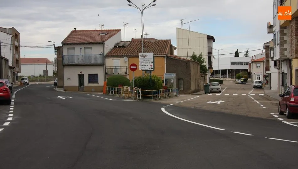 La calle San Roque queda con sentido único de entrada y la calle Ancha solo de salida / CORRAL