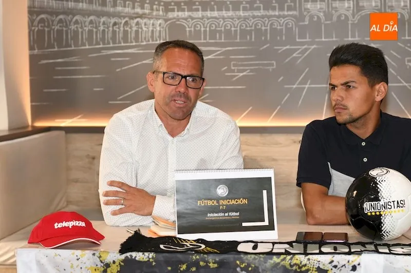 Gorka Etxeberria durante la rueda de prensa de esta mañana