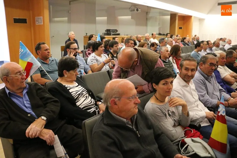 Foto 10 - El PP pide en Vitigudino la concentraci&oacute;n del voto de centro-derecha para tener &ldquo;fuerza en...
