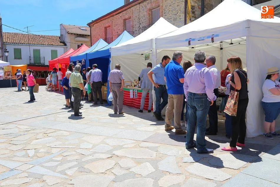 Los diferentes puestos volverán a ofertar productos artesanos en Linares de Riofrío