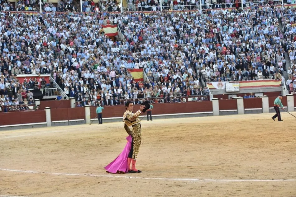 Foto 8 - Faena cumbre de Roca Rey y delirio en Las Ventas