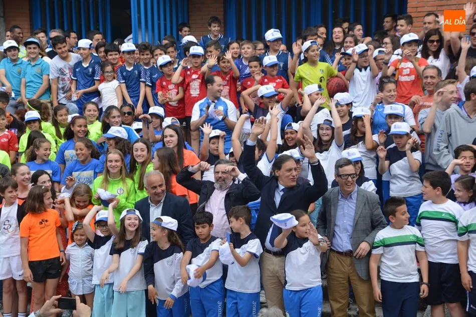 Foto 5 - Fiesta por todo lo alto en la entrega de premios de los Juegos Escolares