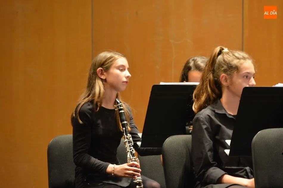 Foto 9 - Brillante concierto de las bandas del Conservatorio Profesional de M&uacute;sica en el CAEM