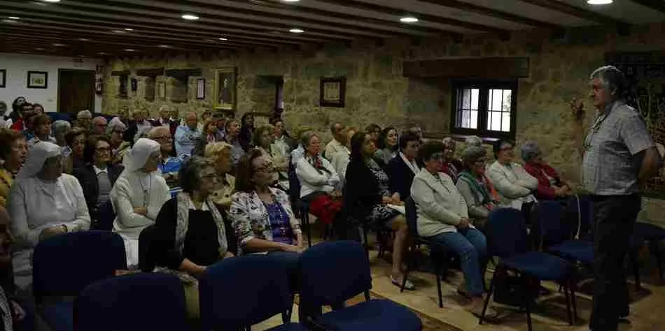 Francisco Vara explica la importancia de los cuidados paliativos para mejorar la calidad de vida  