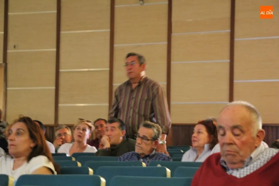 Foto 6 - Juli&aacute;n Mart&iacute;n hace en Villarino un balance &ldquo;muy positivo&rdquo; de la legislatura a pesar de las...