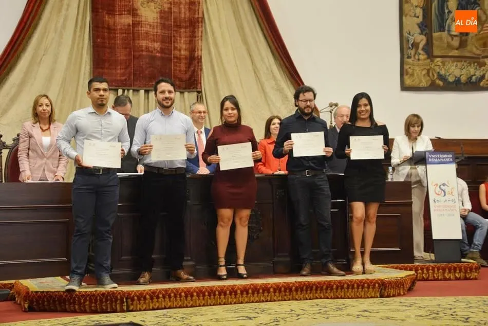 Foto 7 - Concluye la formaci&oacute;n de m&aacute;s de 200 estudiantes del programa de Becas USAL-Banco Santander
