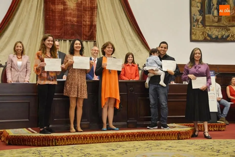 Foto 4 - Concluye la formaci&oacute;n de m&aacute;s de 200 estudiantes del programa de Becas USAL-Banco Santander