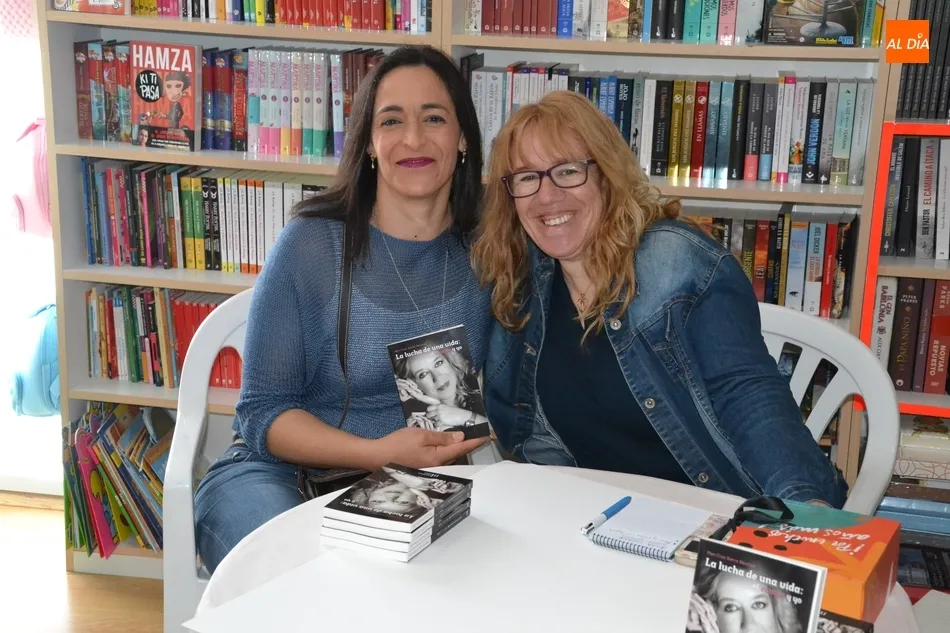 Foto 3 - Mari Cruz Sierra plasma en un libro su lucha contra el c&aacute;ncer  