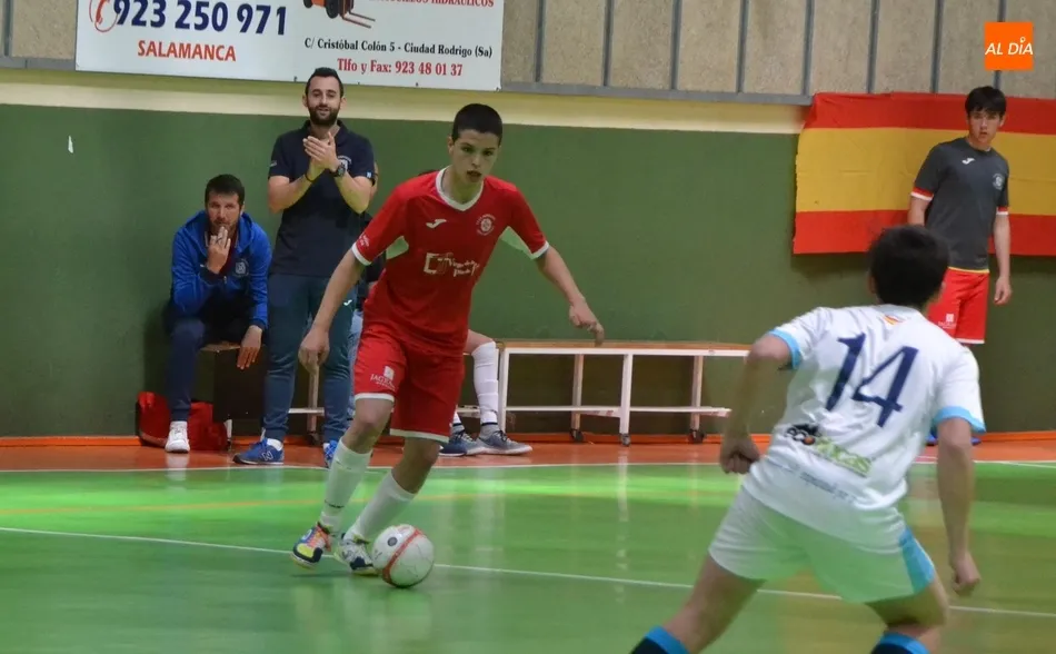 La Federación de Castilla y León llama para sus Selecciones a Sergio Moreiro y Julio Jerez  