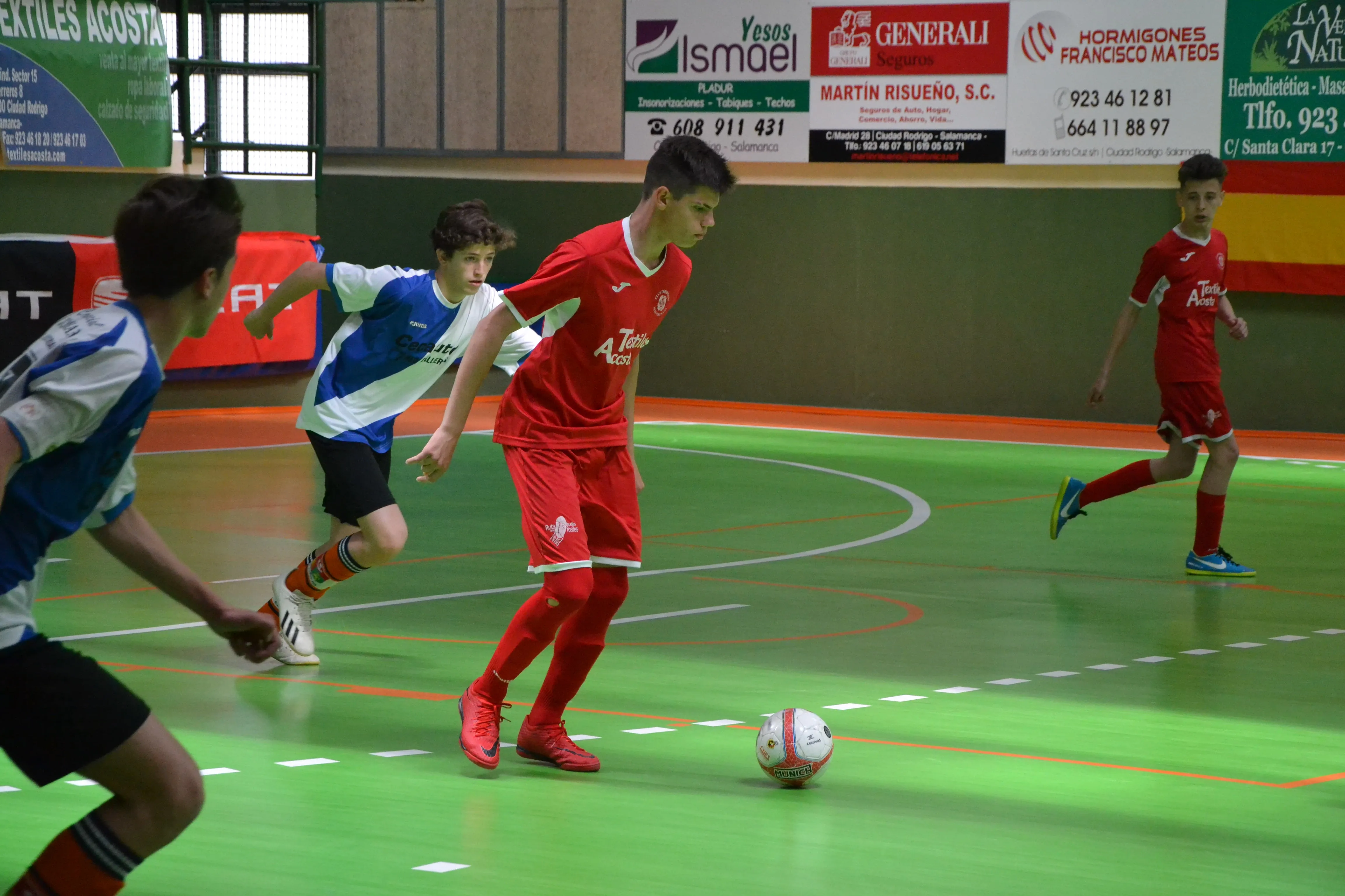 Foto 2 - La Federaci&oacute;n de Castilla y Le&oacute;n llama para sus Selecciones a Sergio Moreiro y Julio Jerez  