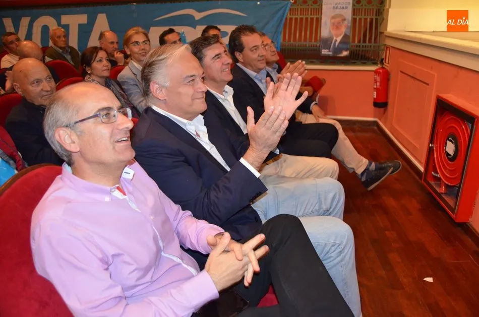 Foto 3 - El eurodiputado Gonz&aacute;lez Pons arropa a la familia Popular y promete recibir a&nbsp;Ri&ntilde;ones en...