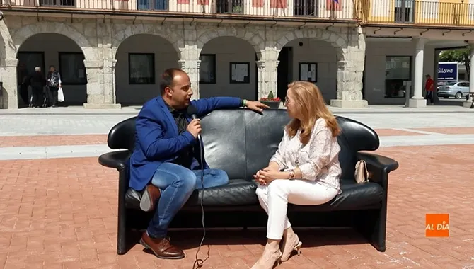 Carmen Familiar, candidata del Partido Popular, durante su entrevista con Salamancartv