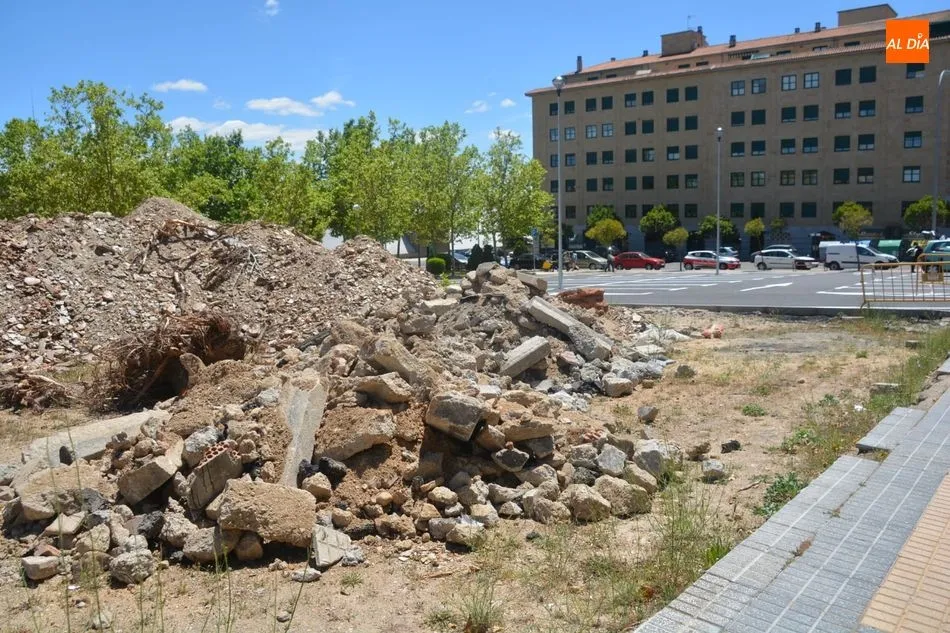 Foto 4 - Los vecinos del barrio de Capuchinos disponen de un nuevo aparcamiento&nbsp;