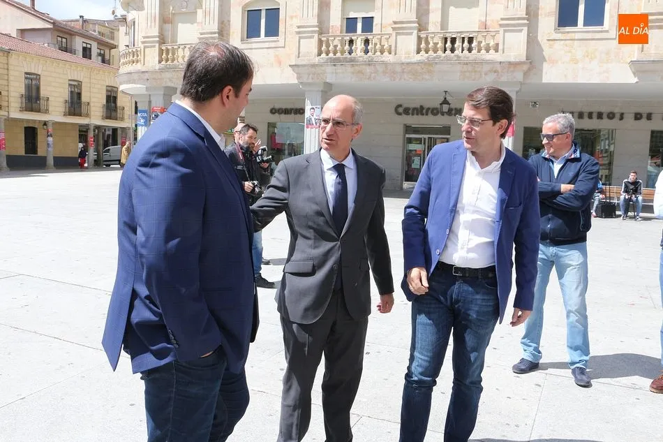 Foto 11 - Alfonso Fern&aacute;ndez Ma&ntilde;ueco: &ldquo;Roberto Mart&iacute;n es la persona indicada para liderar Guijuelo&rdquo;
