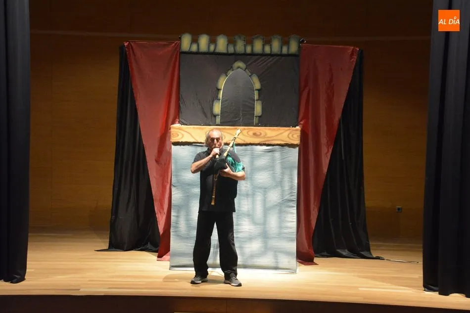 Foto 4 - Acci&oacute;n y aventuras con la compa&ntilde;&iacute;a Pizzicatto en la biblioteca de Vistahermosa