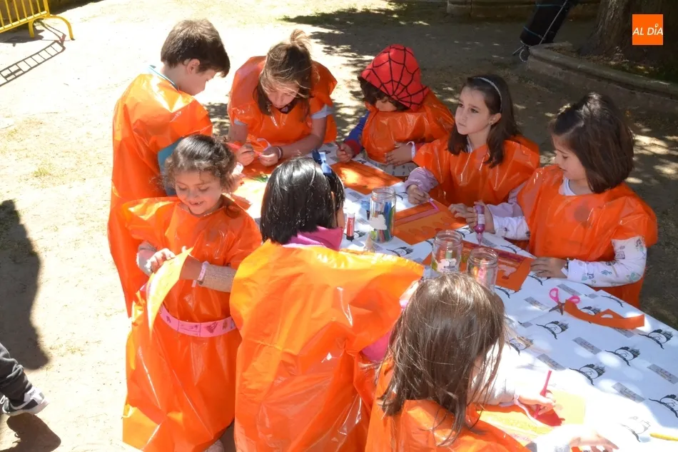 Foto 8 - Los ni&ntilde;os se visten del &Iacute;dolo de Ciudad Rodrigo para celebrar el 75 Aniversario  