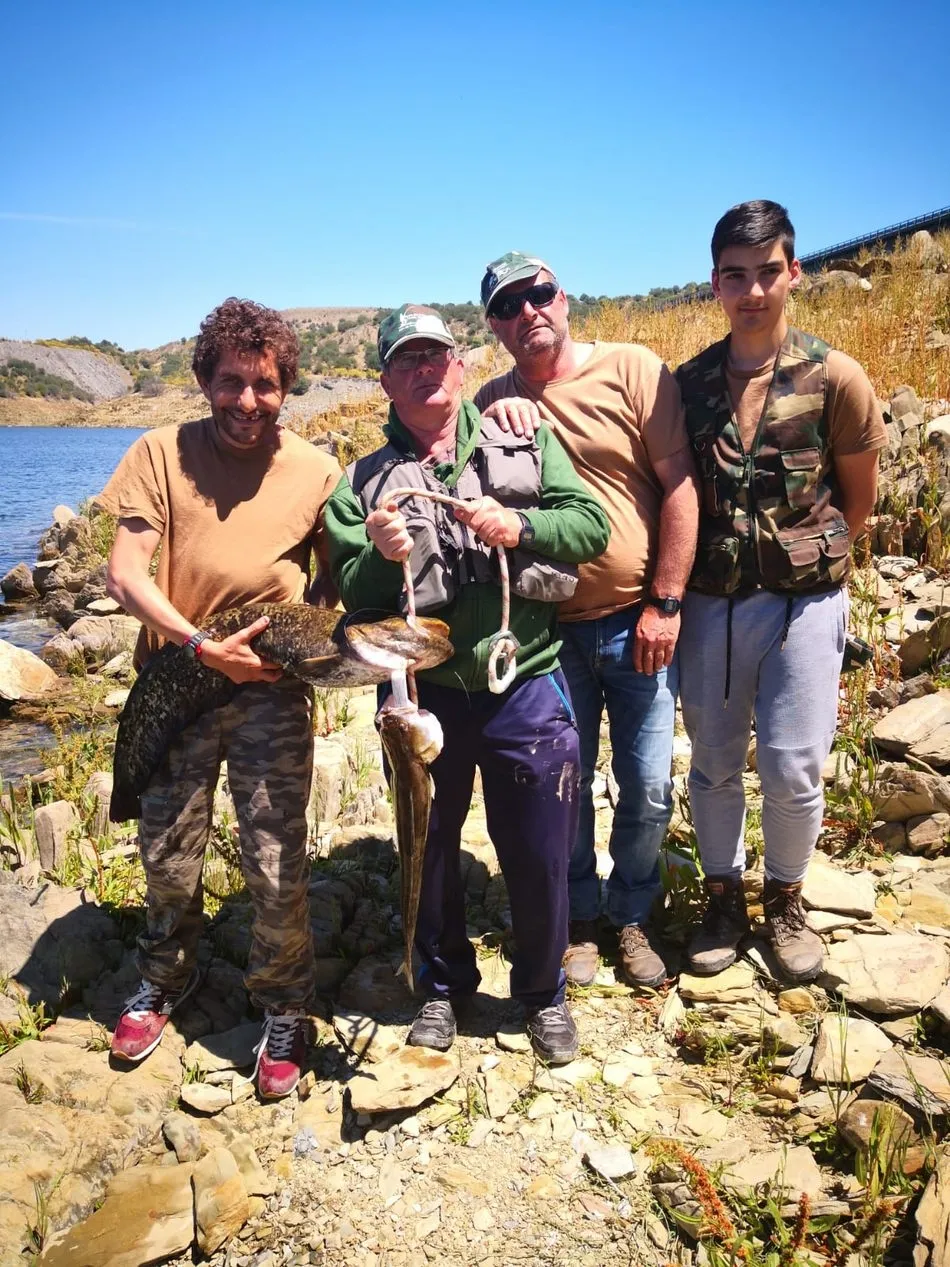 Foto 3 - Salmantinos tras los monstruos de Alc&aacute;ntara  