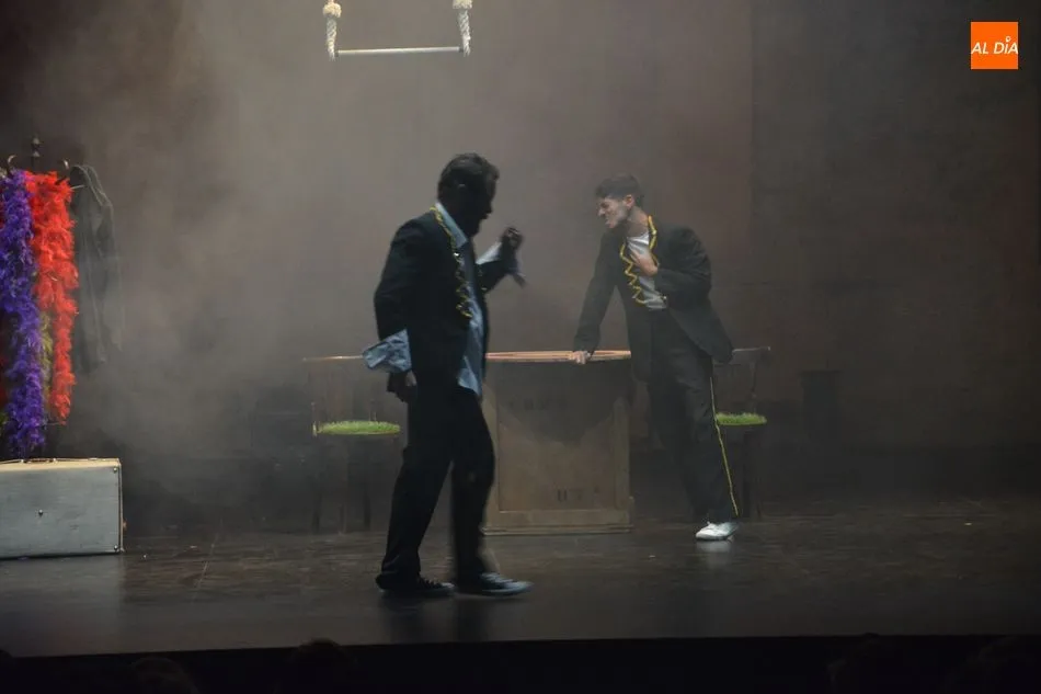 Foto 3 - Teatro de Poniente ilumina el Liceo con &lsquo;&iquest;Hac&iacute;a donde vuelan las moscas?&rsquo;