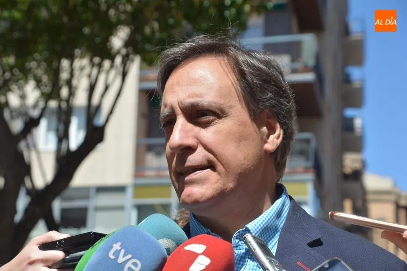 Foto 5 - Carbayo anima a los salmantinos a acudir a las urnas &ldquo;para conseguir la Salamanca del futuro&rdquo;