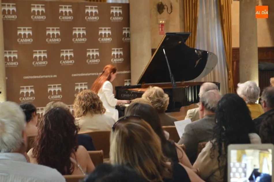 Foto 4 - Alumnos de piano del Conservatorio Profesional de M&uacute;sica ofrecen un recital en el Casino  