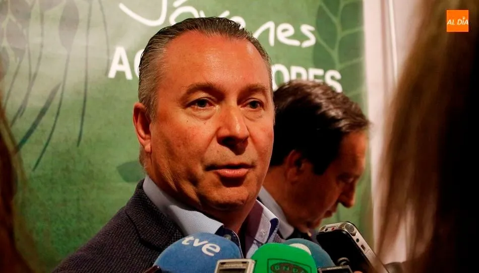 Donaciano Dujo, secretario regional de Asaja, en una visita a Salamanca