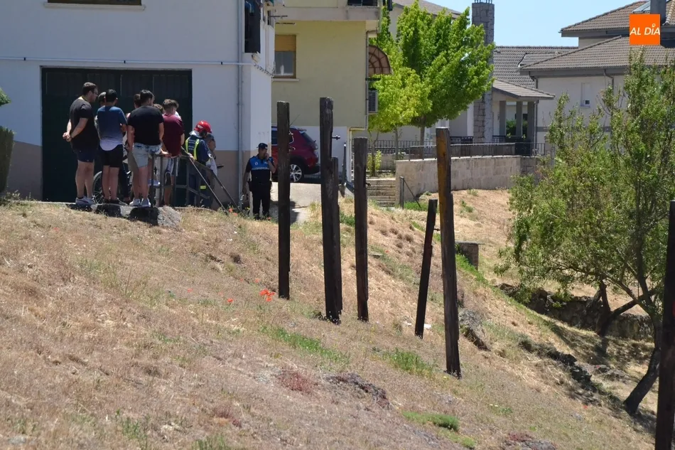 Foto 3 - Un cami&oacute;n de reparto se va ladera abajo en el mirador de Las Canteras  