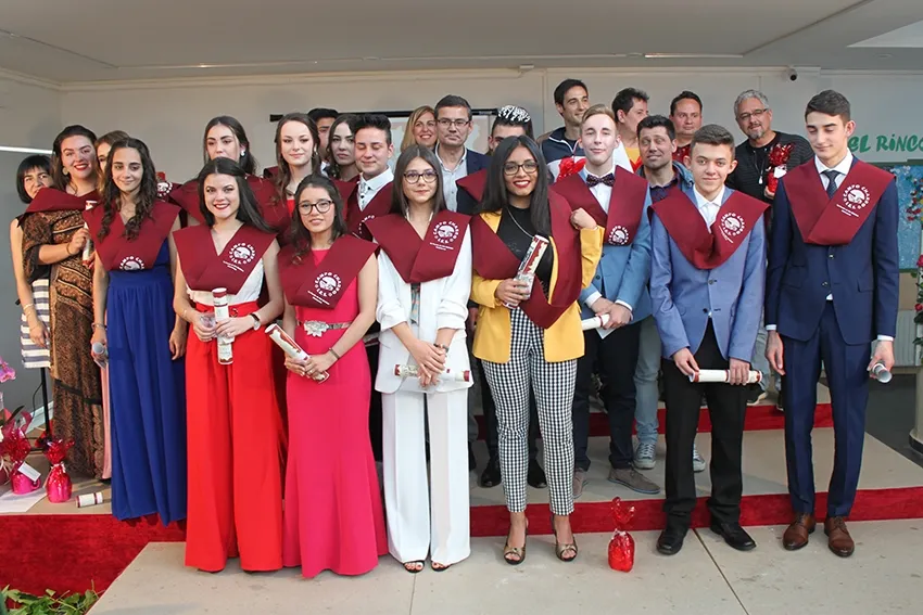El IES Campo Charro gradúa a 16 alumnos de 2º de Bachillerato  