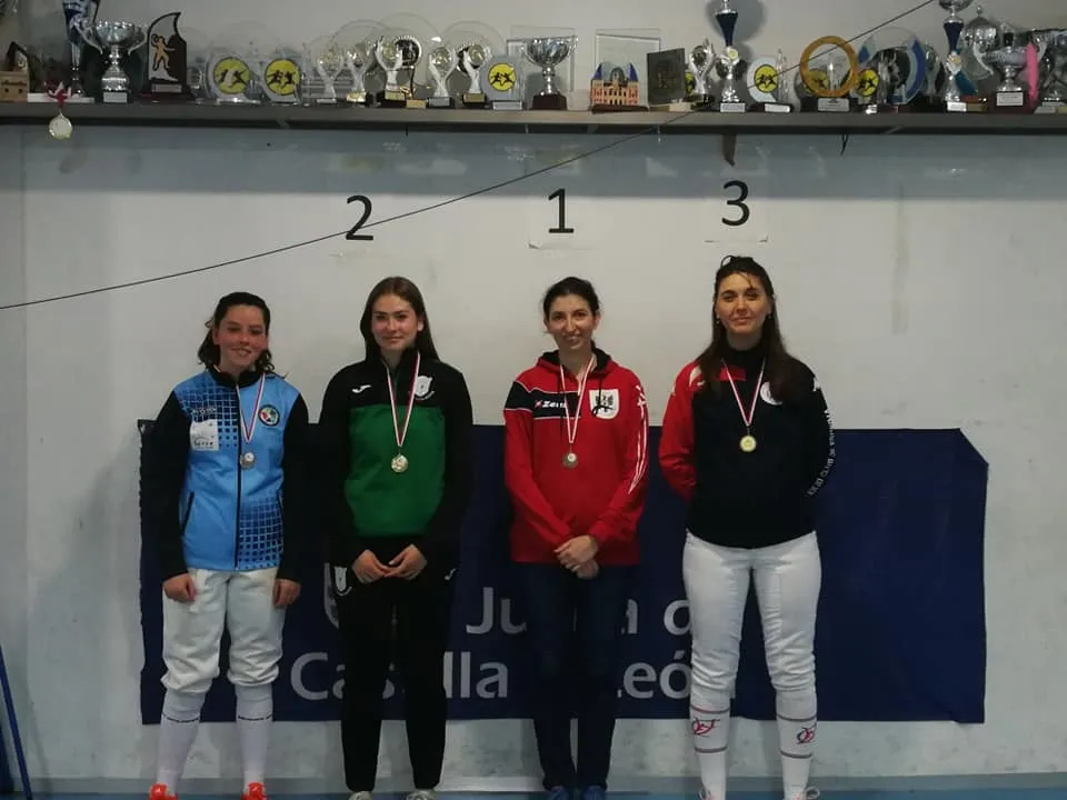 Irene Dogliotti junto al resto de participantes