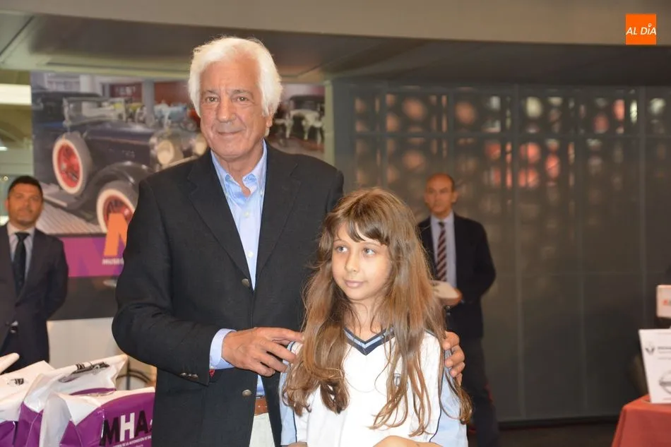 Foto 3 - Los colegios Nicol&aacute;s Rodr&iacute;guez Aniceto&nbsp;y Divino Maestro ganan el certamen &lsquo;Dise&ntilde;a tu...
