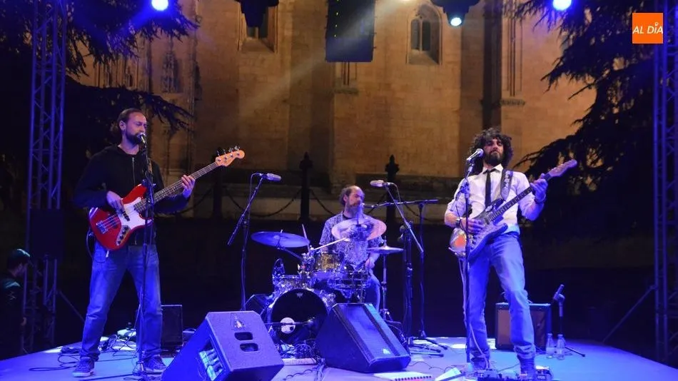 El Tío Calambres pone el ritmo a la inauguración del Festival de las Artes de Castilla y León