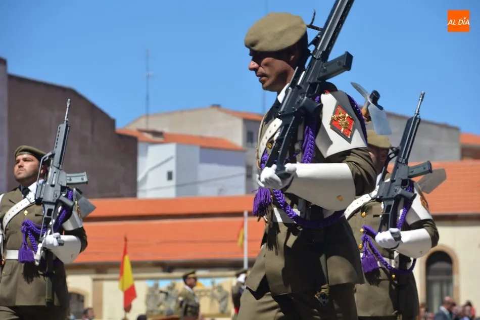 Foto 11 - D&iacute;a de fiesta en el cuartel General Arroquia con motivo del patr&oacute;n del Arma de Ingenieros