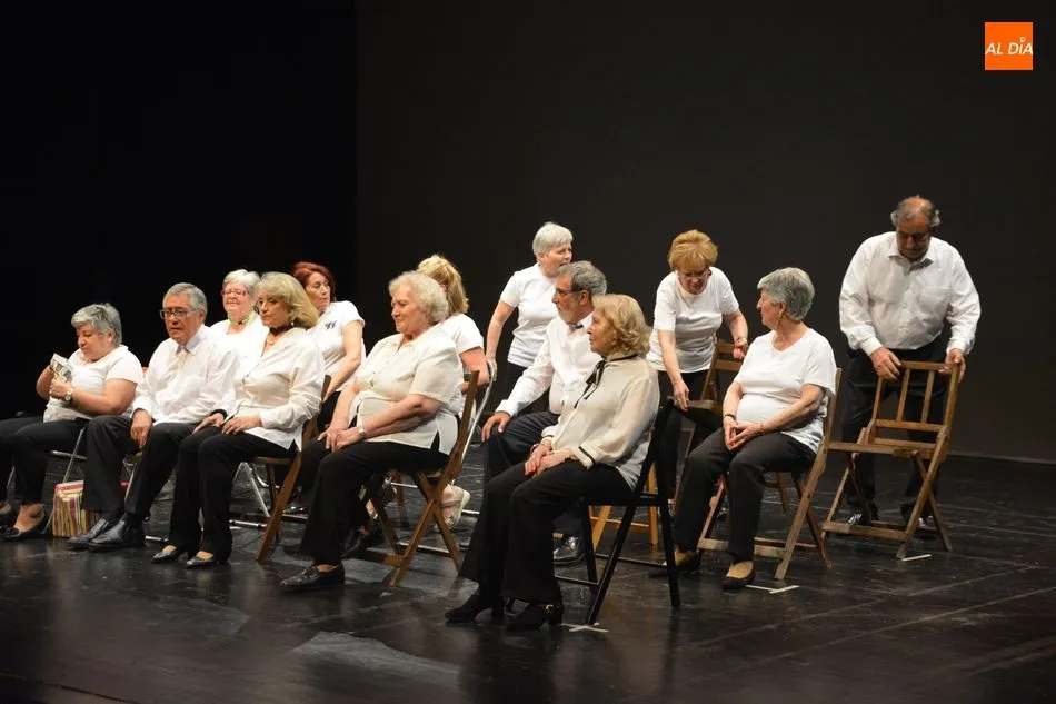 Foto 5 - Impulso Teatro representa la obra &lsquo;Qu&eacute; grande es el cine&rsquo; en el Juan del Enzina  