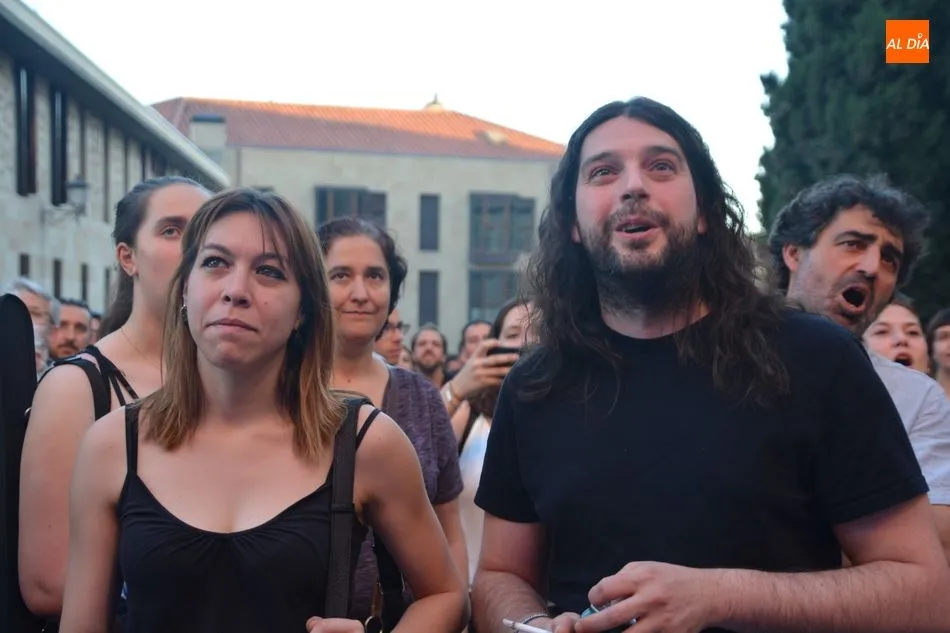Foto 10 - El p&uacute;blico disfruta de la energ&iacute;a y buena onda de los integrantes de  O&rsquo;Funk&rsquo;illo  
