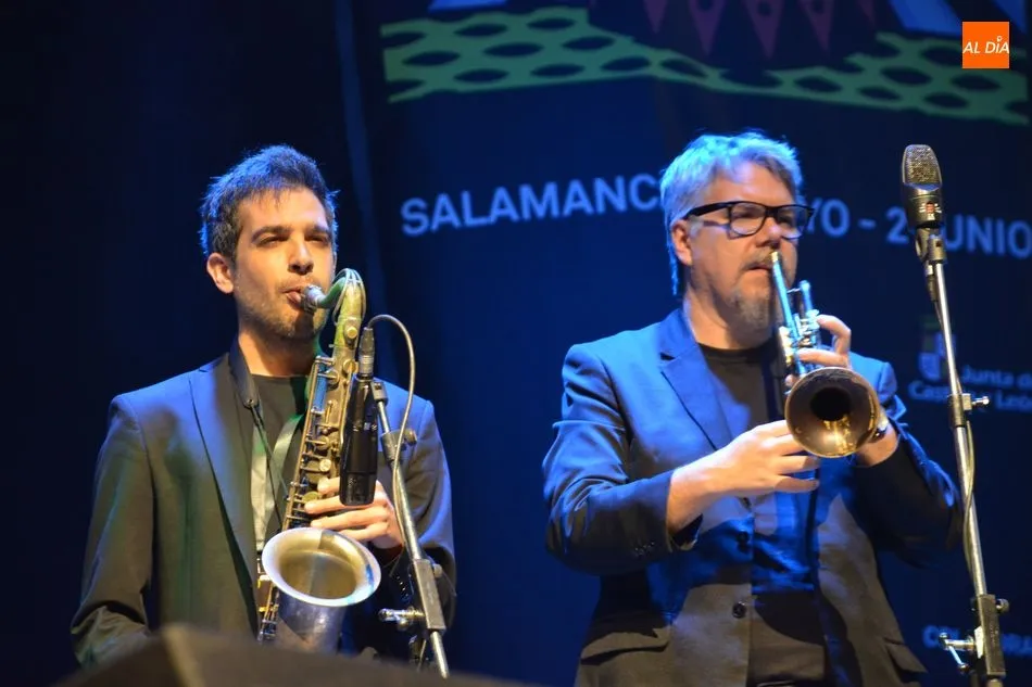 Foto 10 - Juan Perro pone el broche de oro a una variada jornada musical del F&Agrave;CYL  