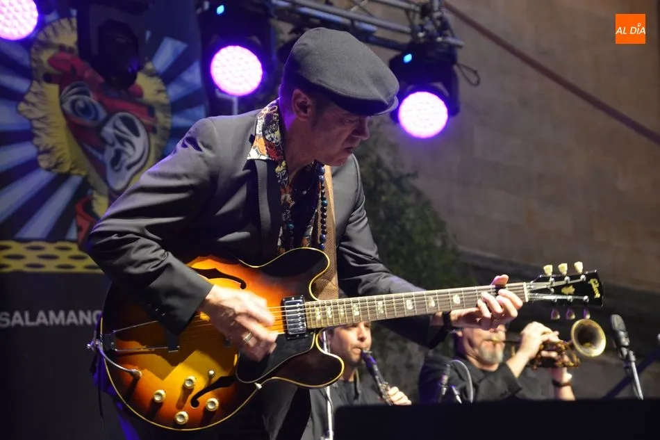 Foto 5 - Juan Perro pone el broche de oro a una variada jornada musical del F&Agrave;CYL  