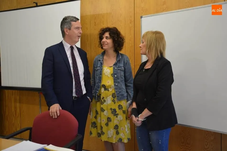 Foto 3 - Dieciocho j&oacute;venes titulados se preparan para incorporarse a su primer empleo gracias a las becas...